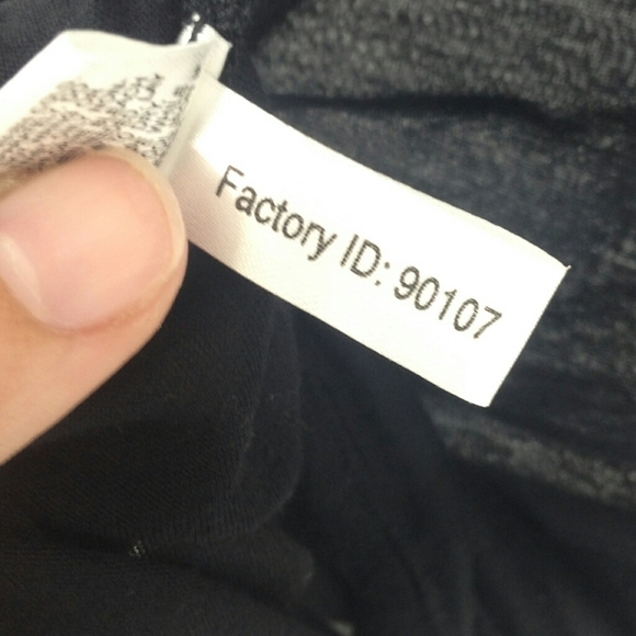 Express Sheer Black Tee with Front Pocket Size XS - Picture 8 of 9